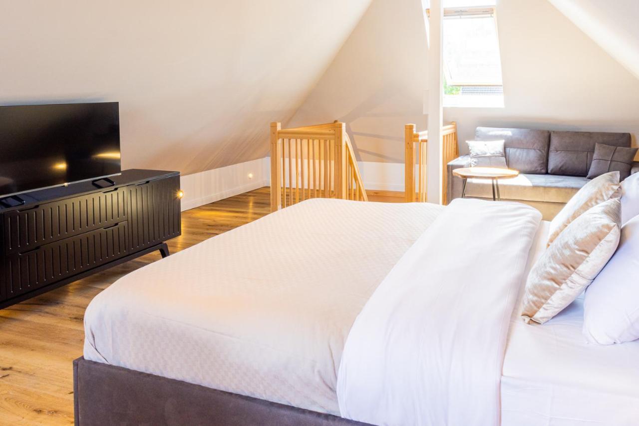 Moderne Maisonette Ferienwohnung Mit Gartenzugang, Nur 7 Gehminuten Zum Strand, Parkplatz & Fahrradunterstellplatz Scharbeutz Bagian luar foto