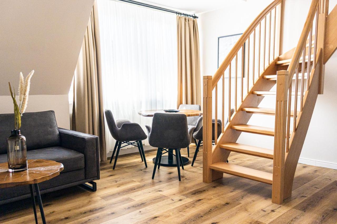 Moderne Maisonette Ferienwohnung Mit Gartenzugang, Nur 7 Gehminuten Zum Strand, Parkplatz & Fahrradunterstellplatz Scharbeutz Bagian luar foto