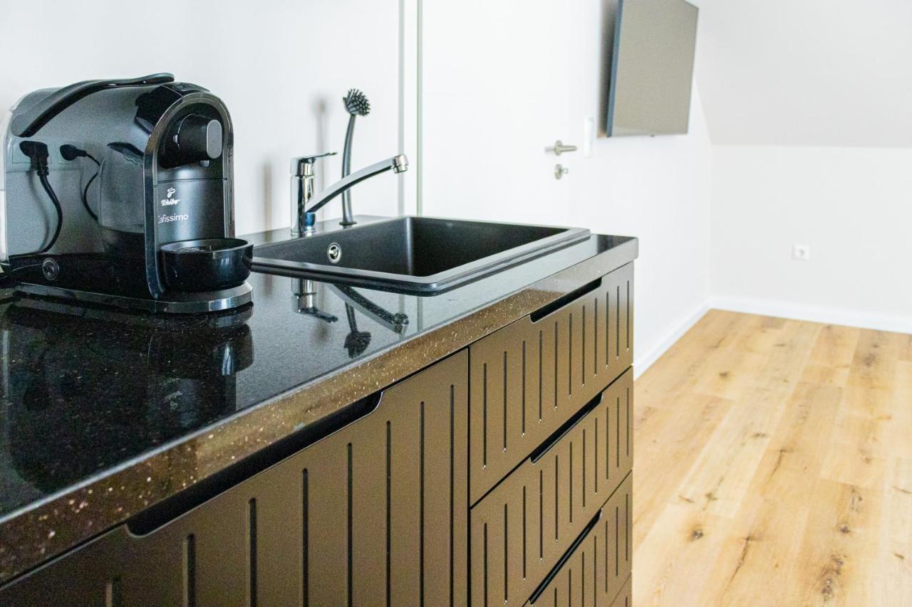 Moderne Maisonette Ferienwohnung Mit Gartenzugang, Nur 7 Gehminuten Zum Strand, Parkplatz & Fahrradunterstellplatz Scharbeutz Bagian luar foto