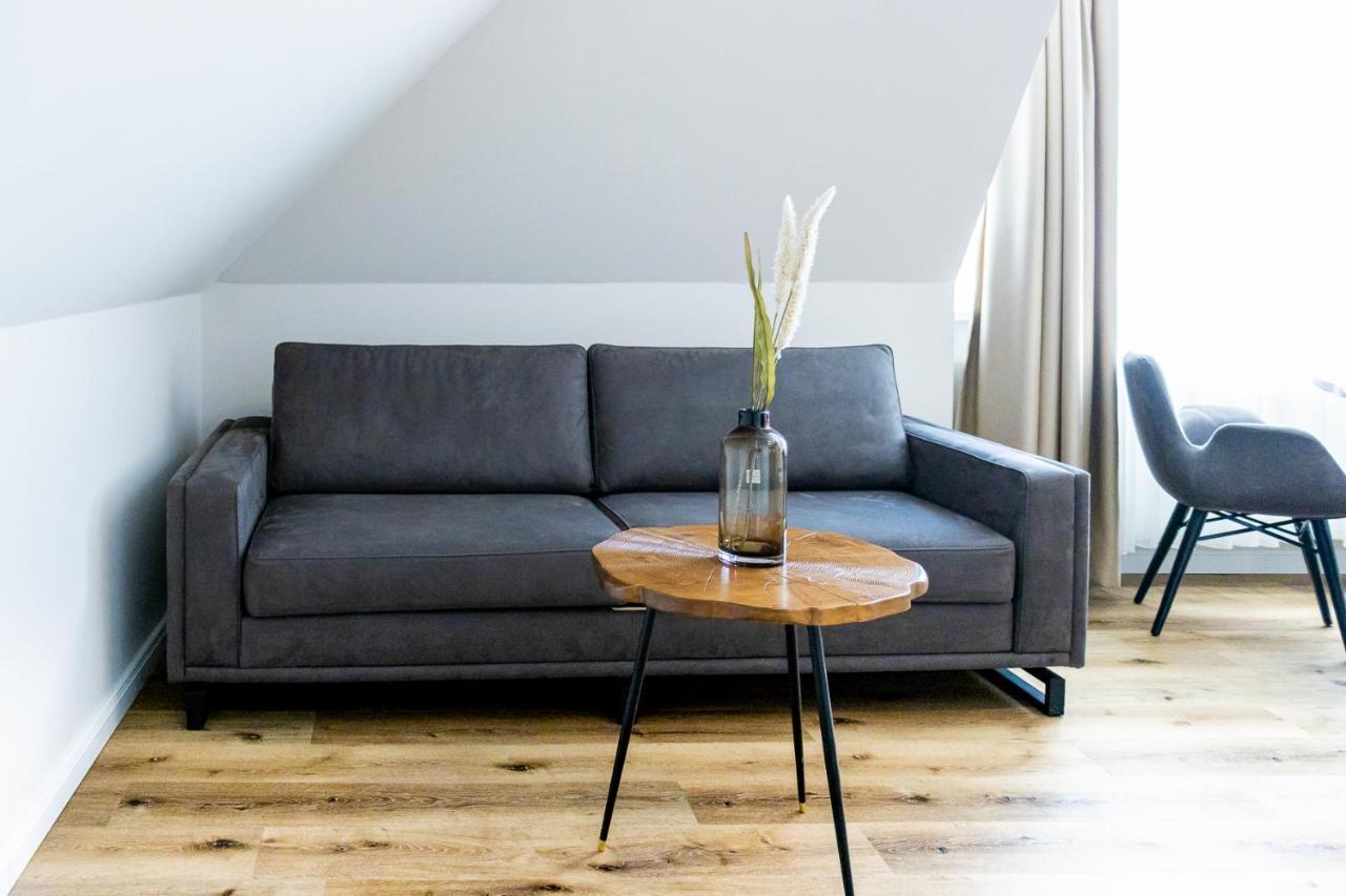 Moderne Maisonette Ferienwohnung Mit Gartenzugang, Nur 7 Gehminuten Zum Strand, Parkplatz & Fahrradunterstellplatz Scharbeutz Bagian luar foto